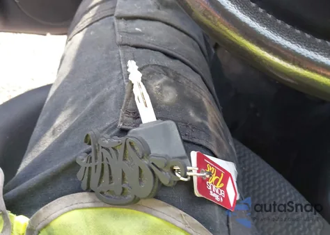 2015 Nissan Versa Note S (Sr)/S Plus/Sl/Sr/Sv from USA, damaged, VIN 3N1CE2CPXFL406482